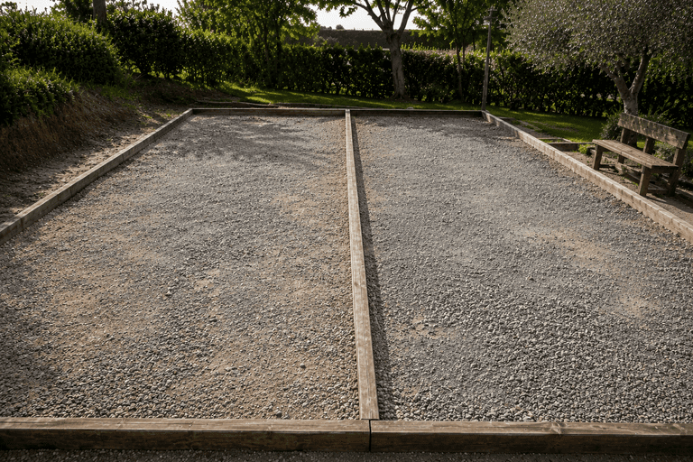 Terreno de petanca con grava